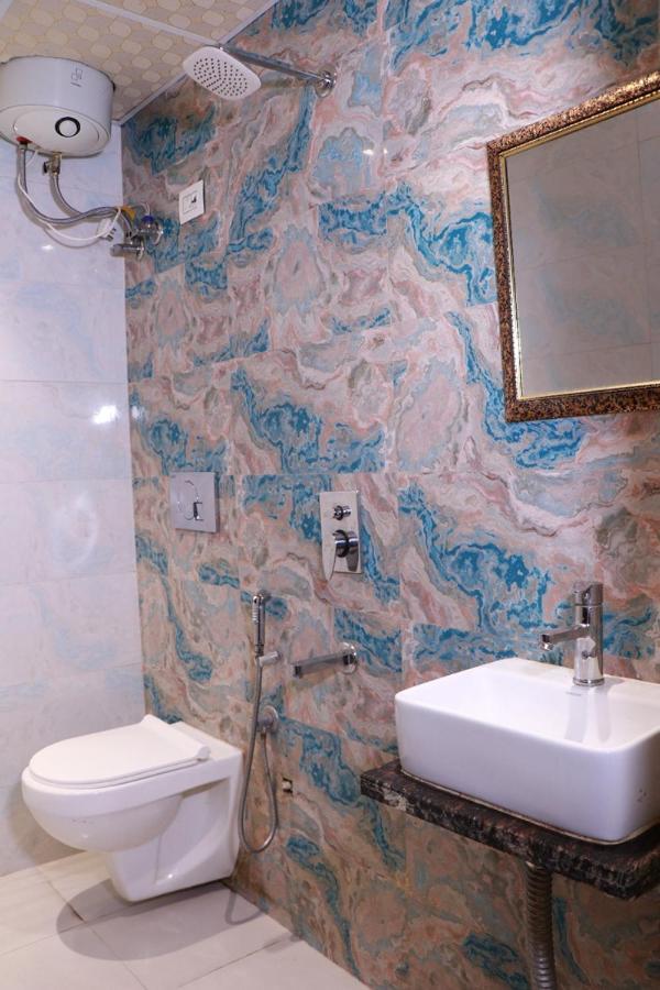 Amrit Hotel Νέο Δελχί Εξωτερικό φωτογραφία