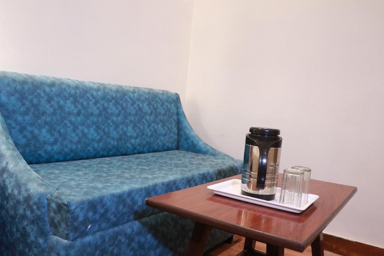Amrit Hotel Νέο Δελχί Εξωτερικό φωτογραφία